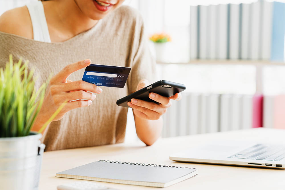 Descubre la comodidad de las compras en línea y ahorra tiempo y dinero ¡Visita nuestras tiendas virtuales ahora mismo!